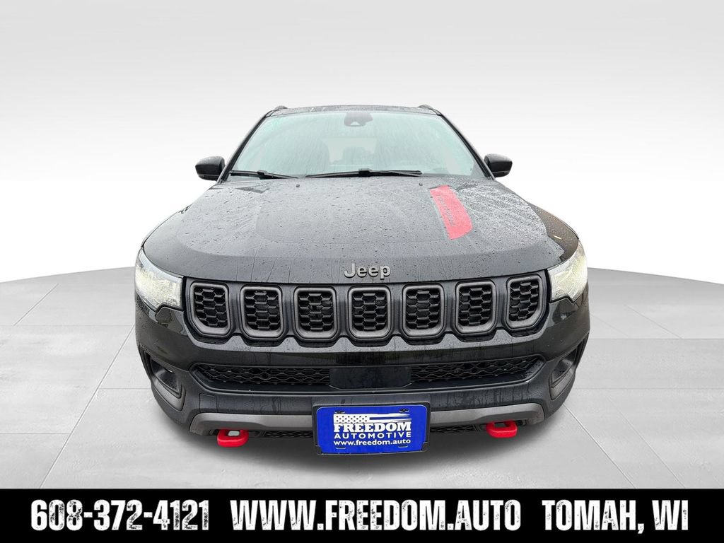 New 2026 Jeep Compass Trailhawk w/ Sun, Sound & Navigation Group AWD/4WD image 8