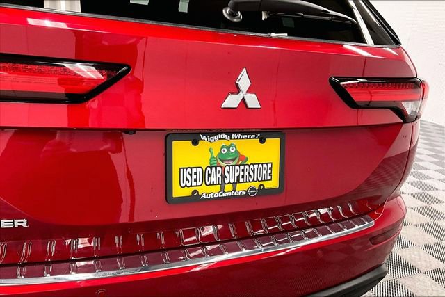Used 2022 Mitsubishi Outlander ES image 9