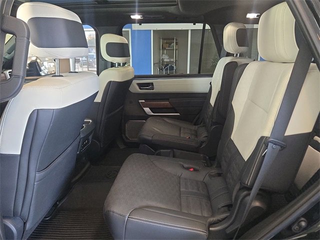 Used 2025 Toyota Sequoia Capstone image 23
