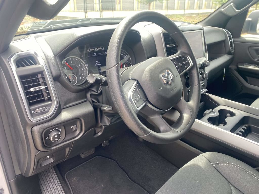 New 2026 RAM 1500 Express AWD/4WD image 18
