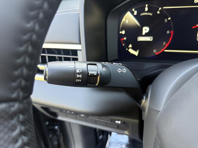 New 2026 Mitsubishi Outlander SE FWD image 14