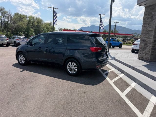 Used 2015 Kia Sedona LX FWD image 12