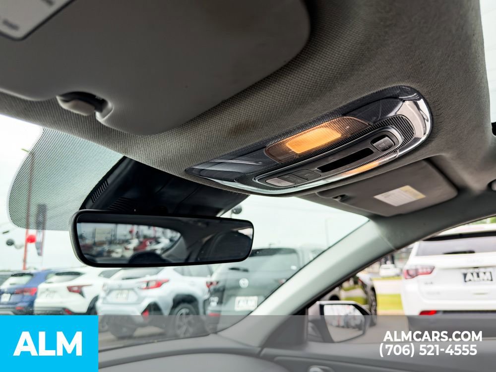 Used 2022 Hyundai Elantra Limited FWD image 21