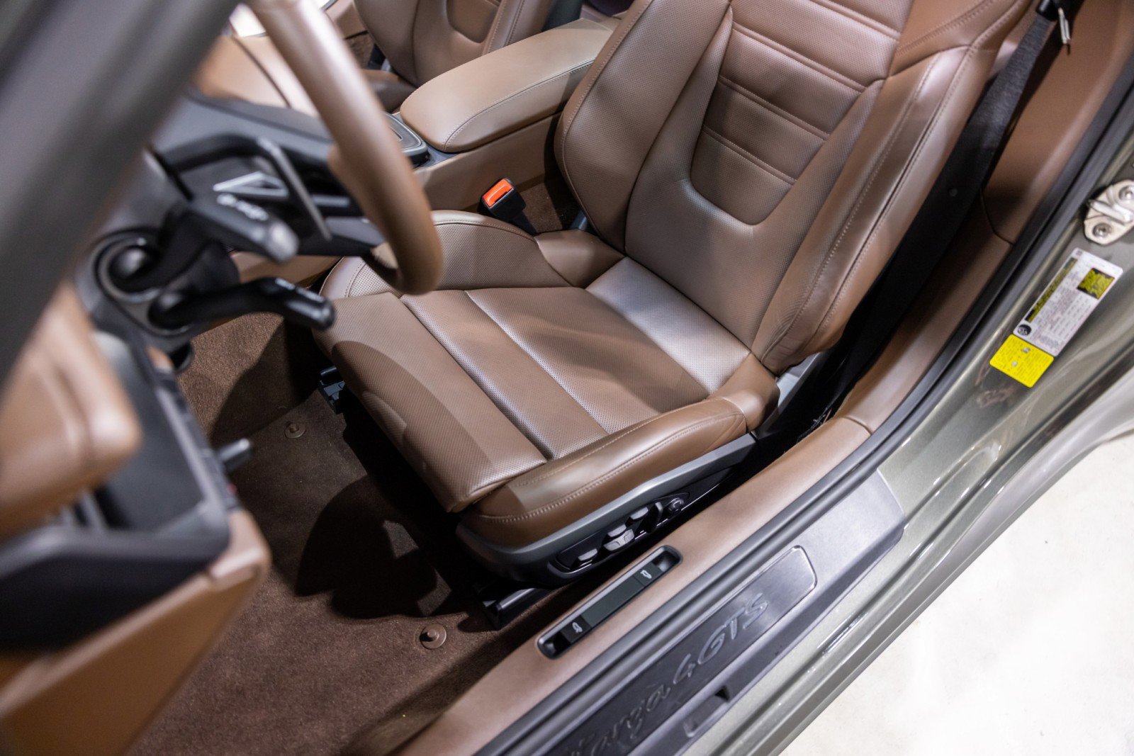 Used 2023 Porsche 911 Targa 4 GTS image 40