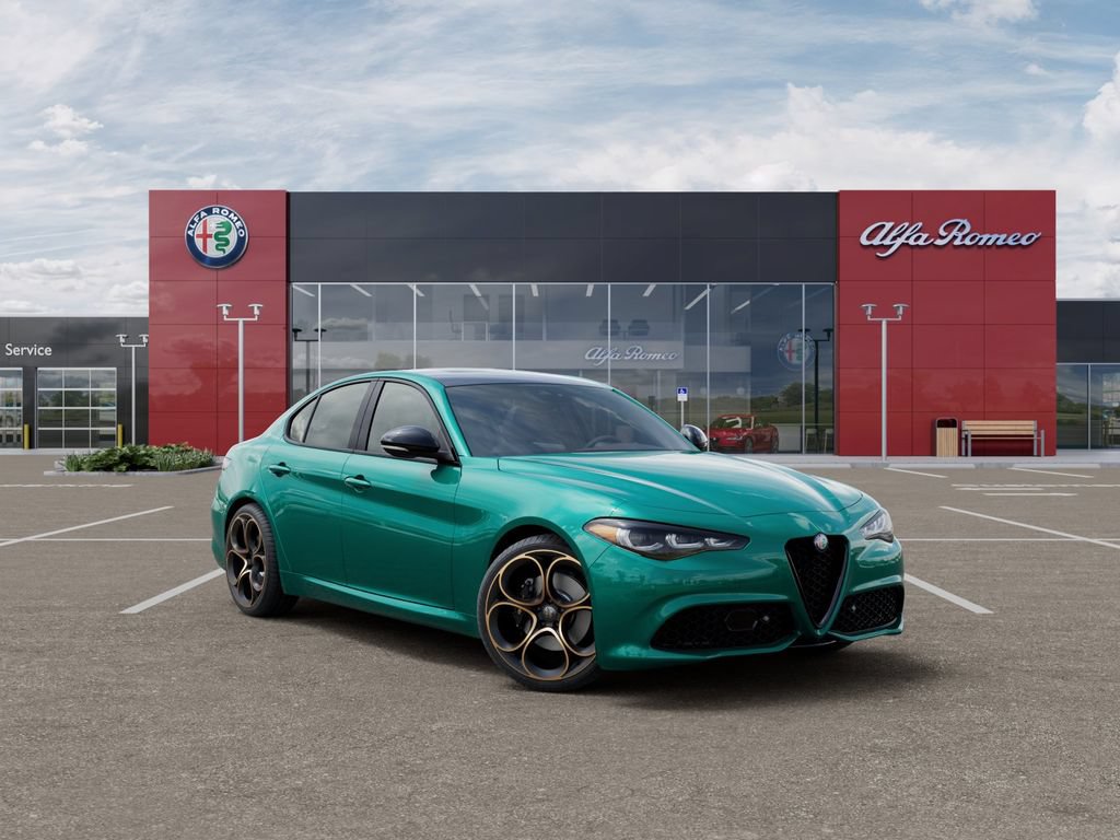 New 2025 Alfa Romeo Giulia w/ Driving Assist Package RWD image 5