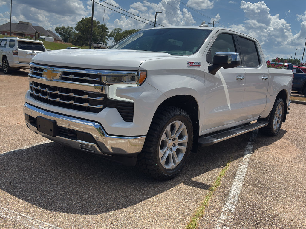 Used 2023 Chevrolet Silverado 1500 LTZ w/ LTZ Convenience Package II AWD/4WD video 2