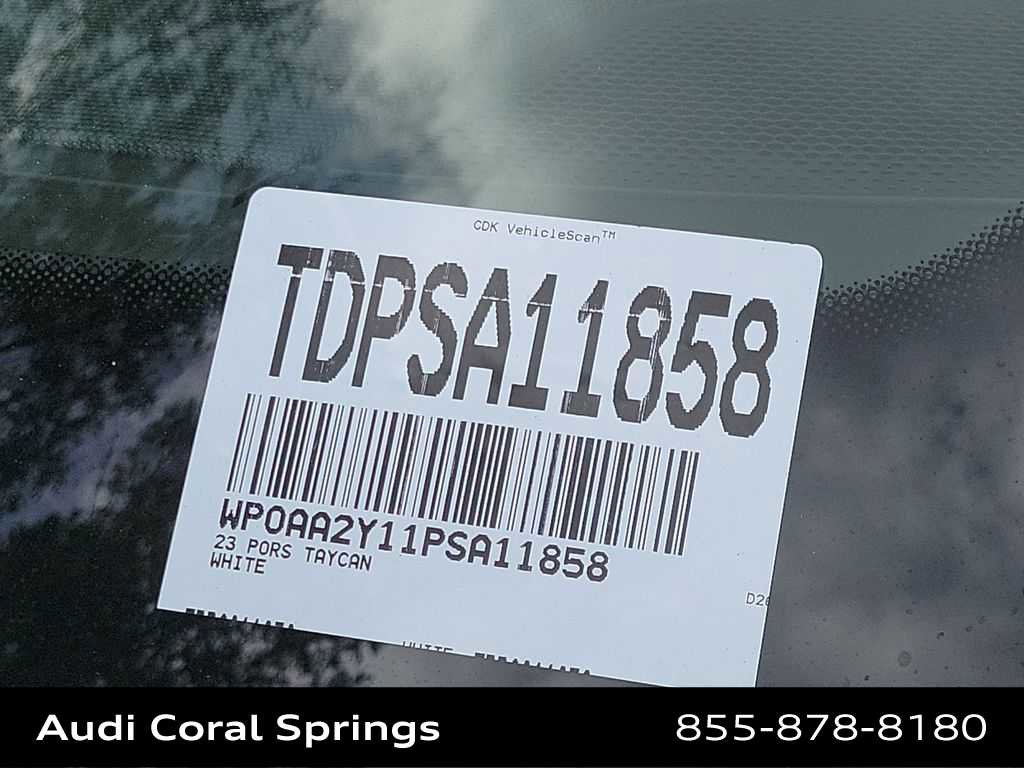 Used 2023 Porsche Taycan image 29