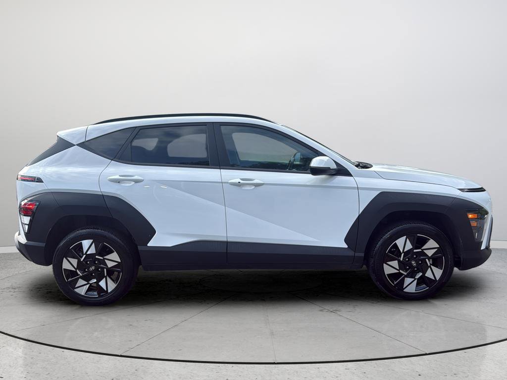 Used 2024 Hyundai Kona SEL AWD/4WD image 6