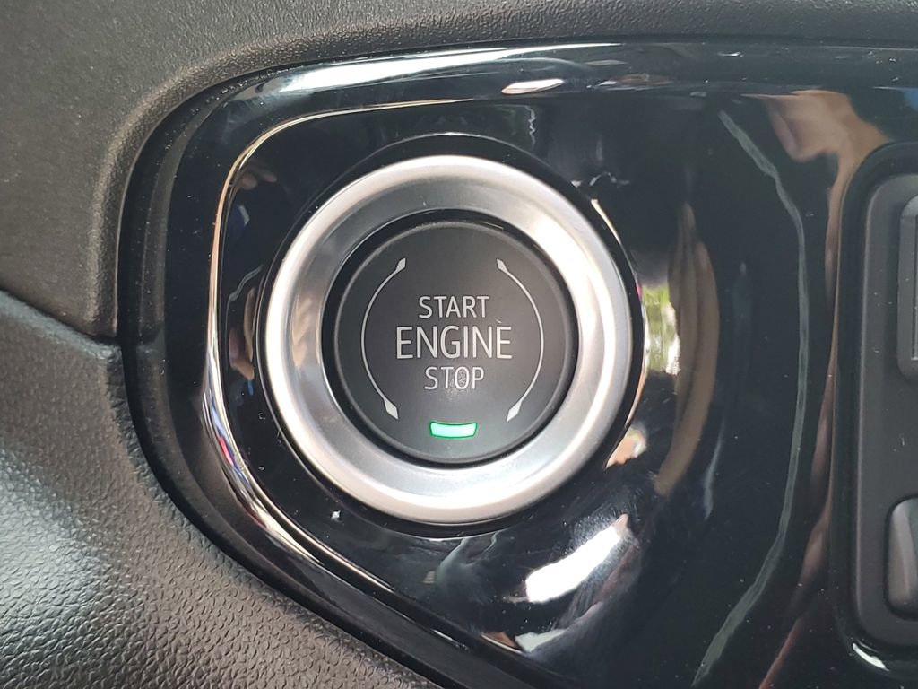 Used 2025 Chevrolet Silverado 1500 LT w/ Convenience Package II RWD image 25