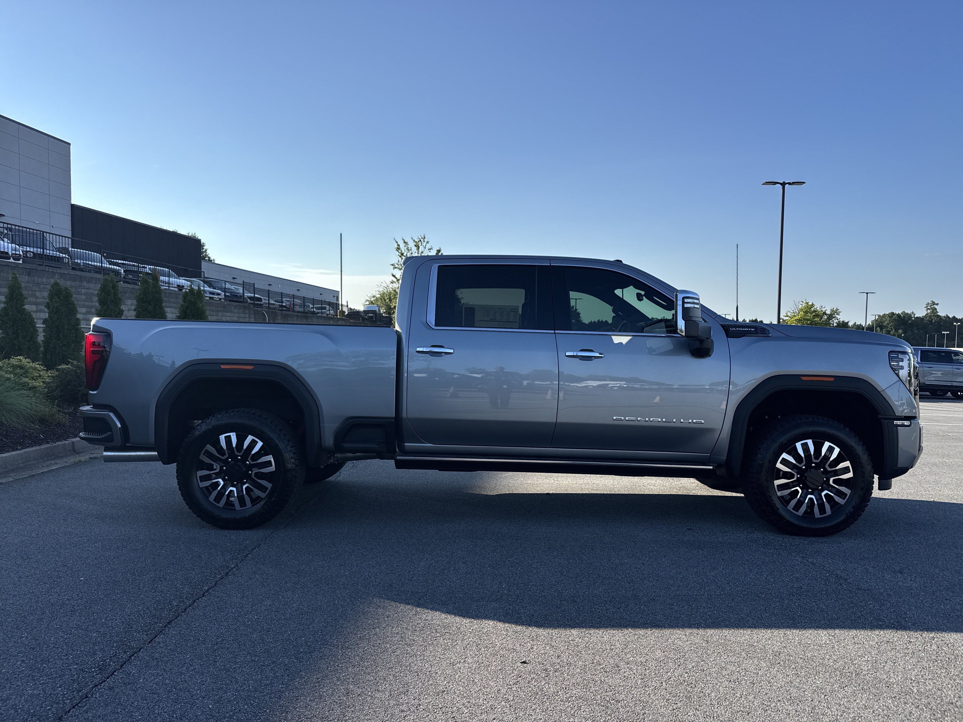 New 2026 GMC Sierra 2500 Denali Ultimate AWD/4WD image 11