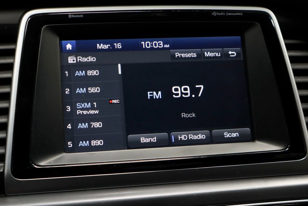 Used 2018 Hyundai Sonata Sport image 3