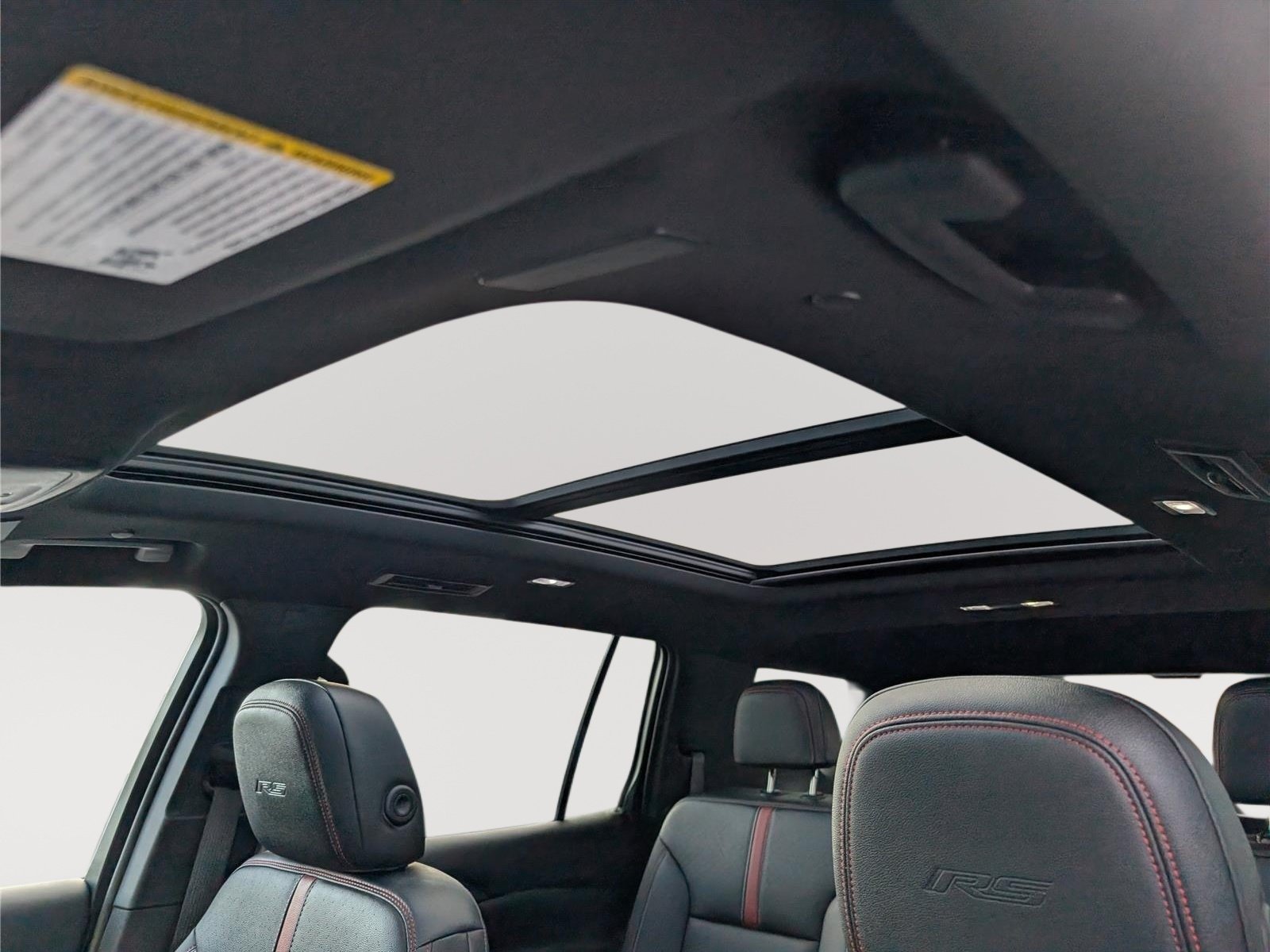 Used 2024 Chevrolet Traverse RS w/ LPO, Floor Liner Package AWD/4WD image 34
