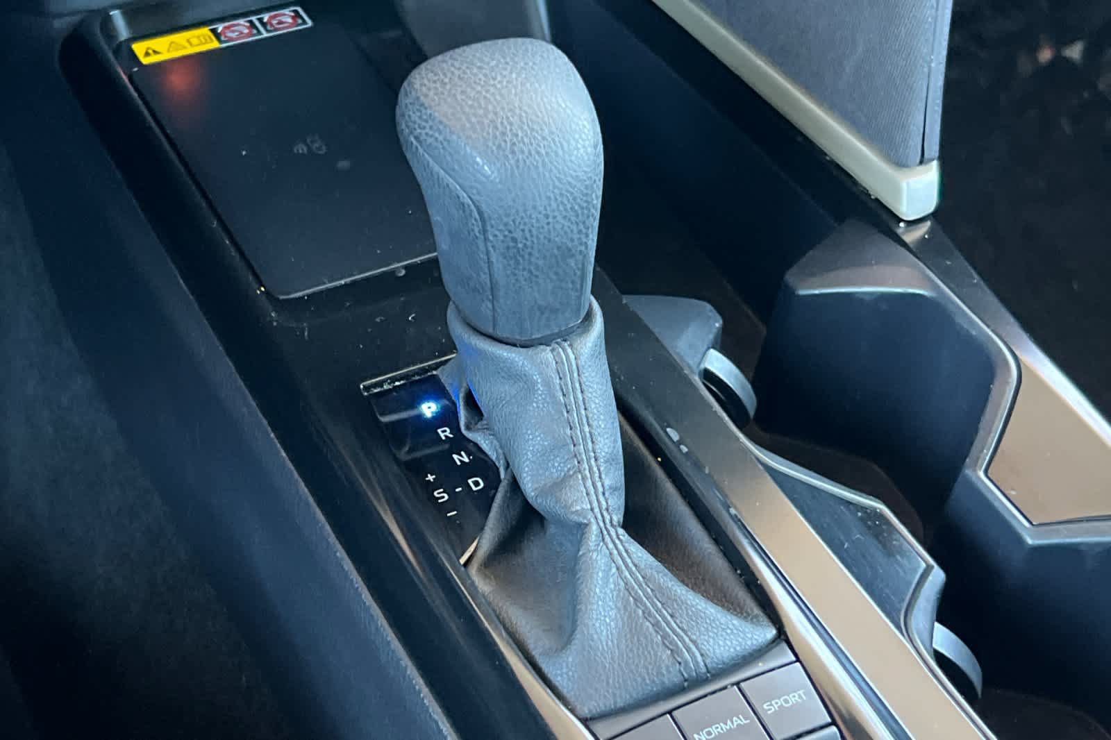 Used 2025 Toyota Camry LE FWD image 22