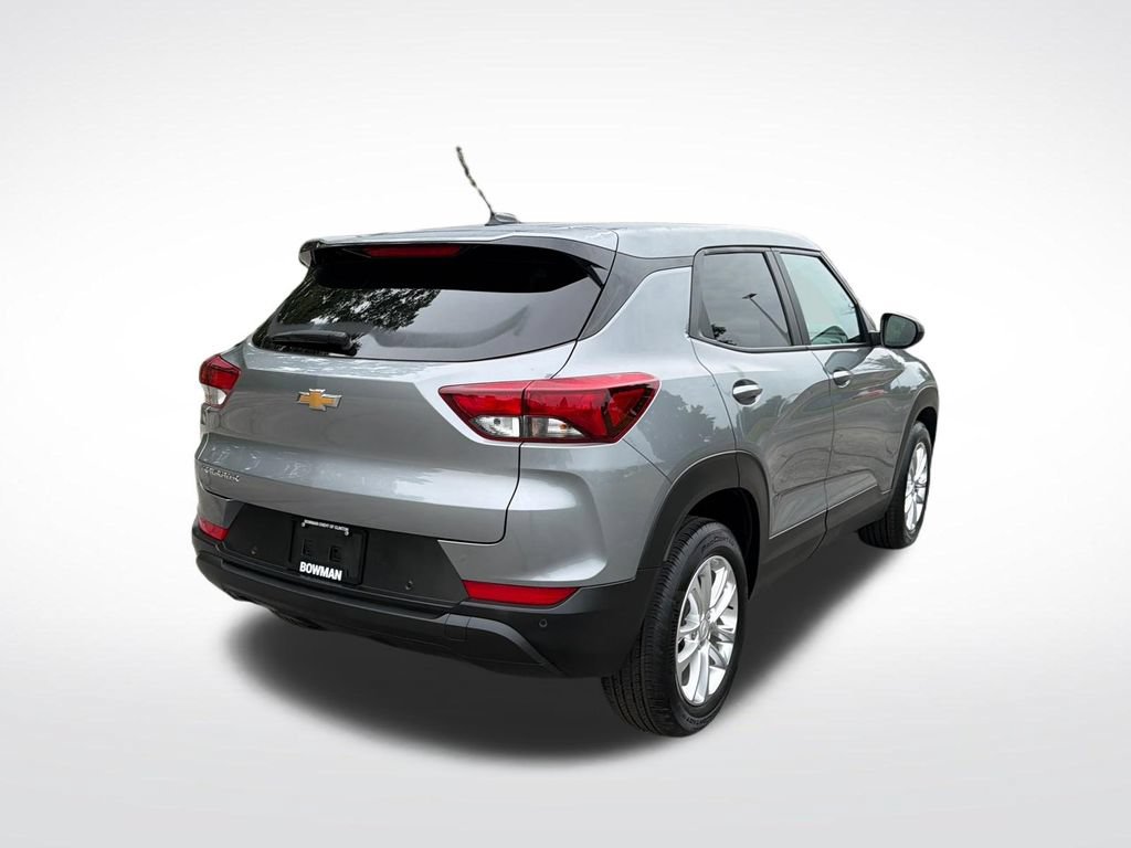 Used 2025 Chevrolet TrailBlazer LS w/ LS Convenience Package FWD image 7