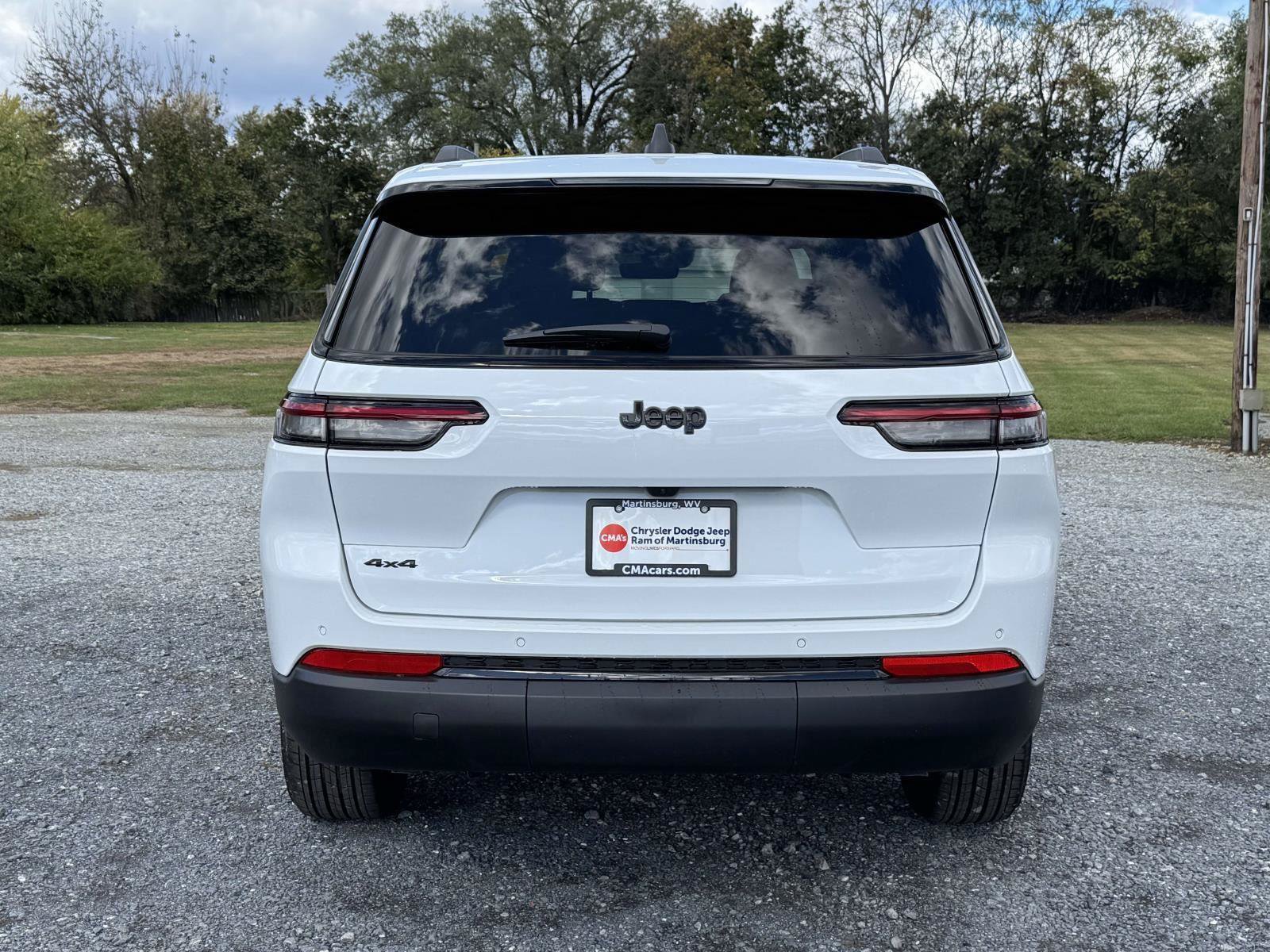 New 2025 Jeep Grand Cherokee L Laredo AWD/4WD image 20