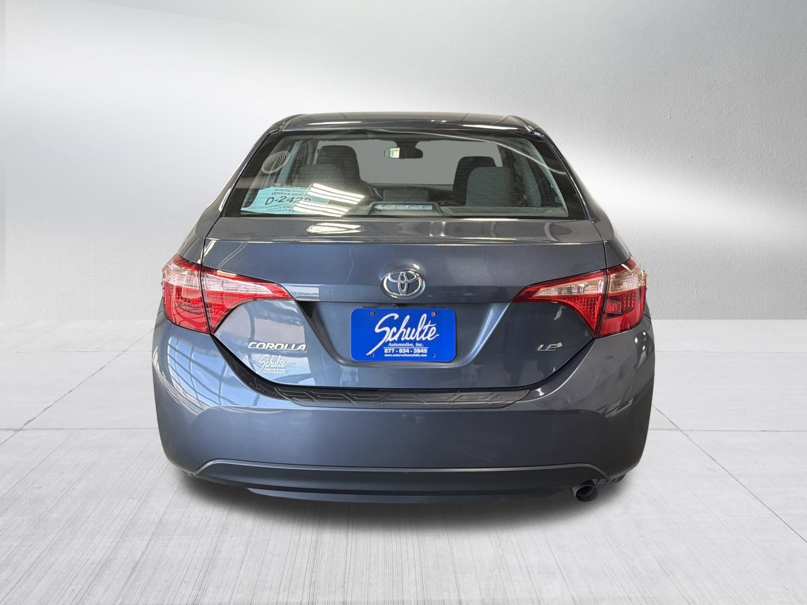 Used 2017 Toyota Corolla LE w/ Carpet Mat Package (TMS) FWD image 6