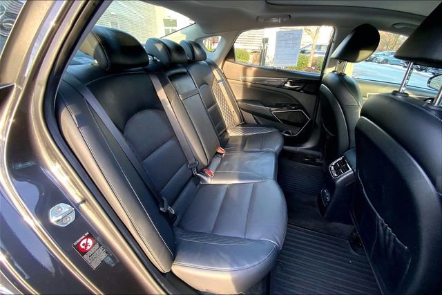 Used 2018 Kia Cadenza Limited image 18