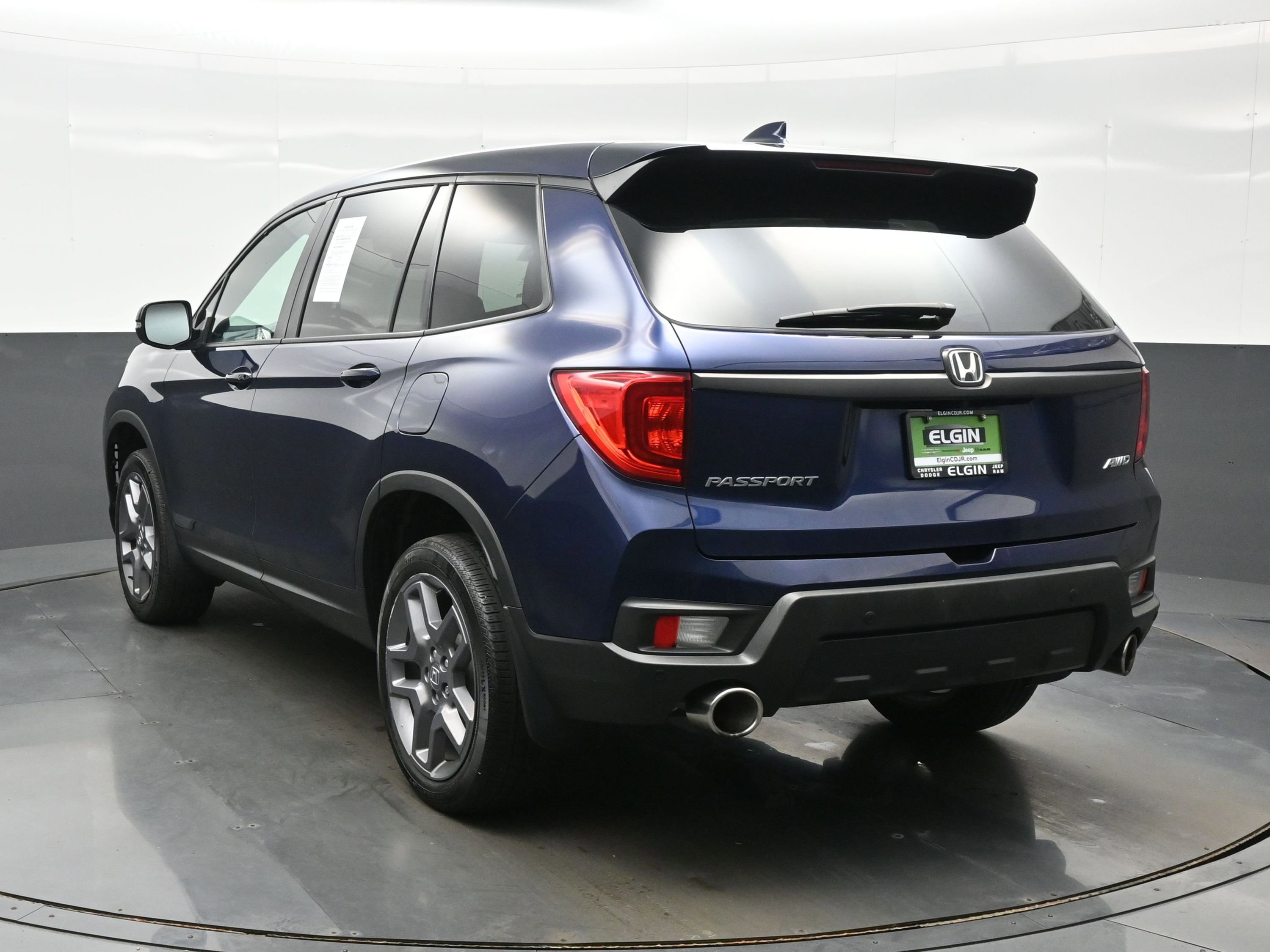 Used 2023 Honda Passport EX-L image 4