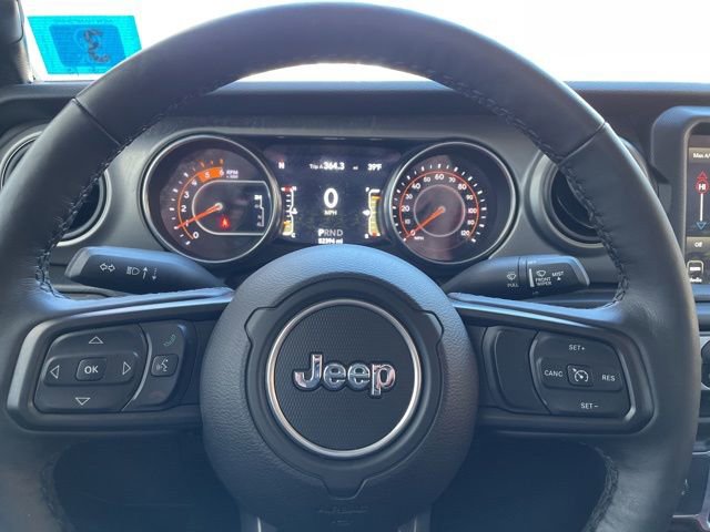 Used 2021 Jeep Gladiator Willys image 16