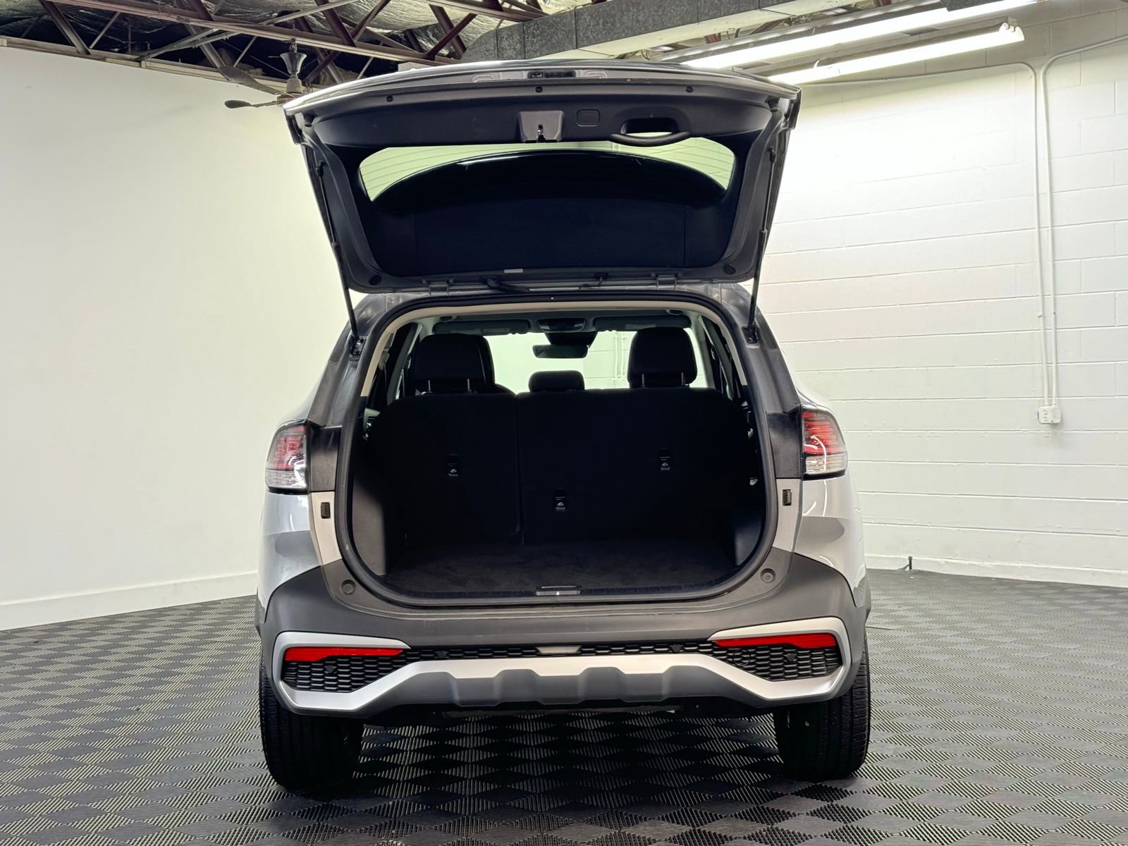 Used 2024 Kia Sportage LX image 27