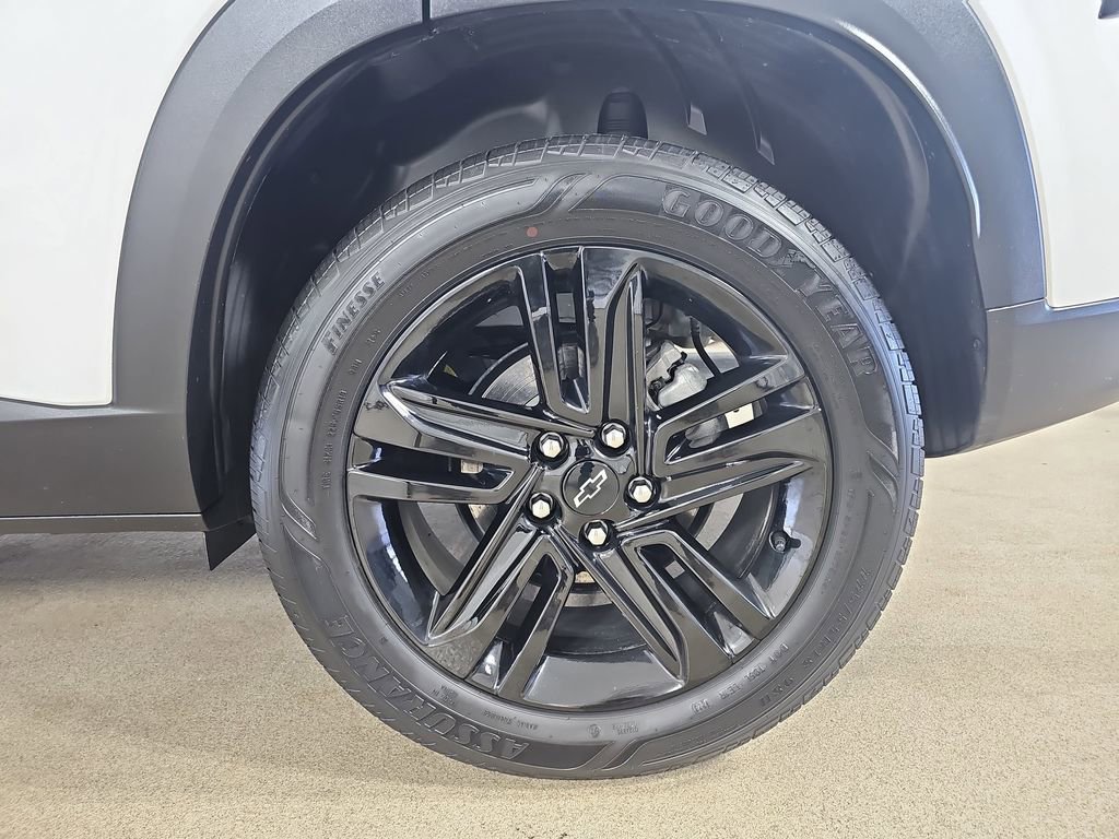 Certified 2024 Chevrolet Trax ACTIV w/ Driver Confidence Package image 37