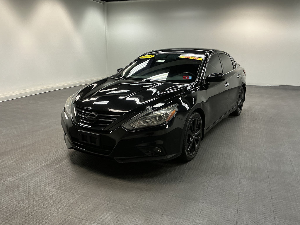 Used 2018 Nissan Altima 2.5 SR w/ SR Midnight Edition FWD image 1