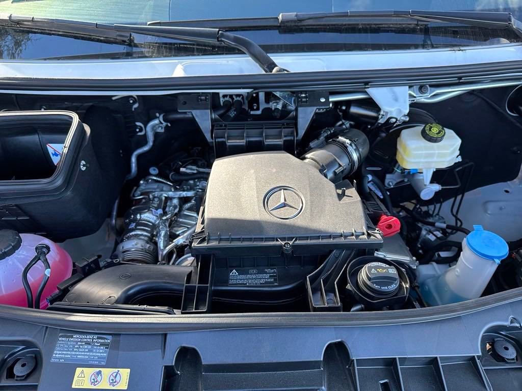 Used 2024 Mercedes-Benz Sprinter 3500 image 22