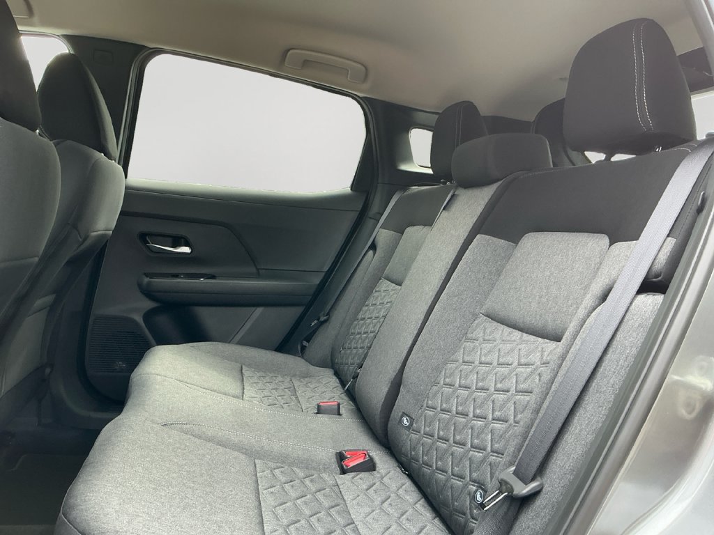 New 2026 Nissan Kicks SV w/ Cold Weather Package FWD image 15