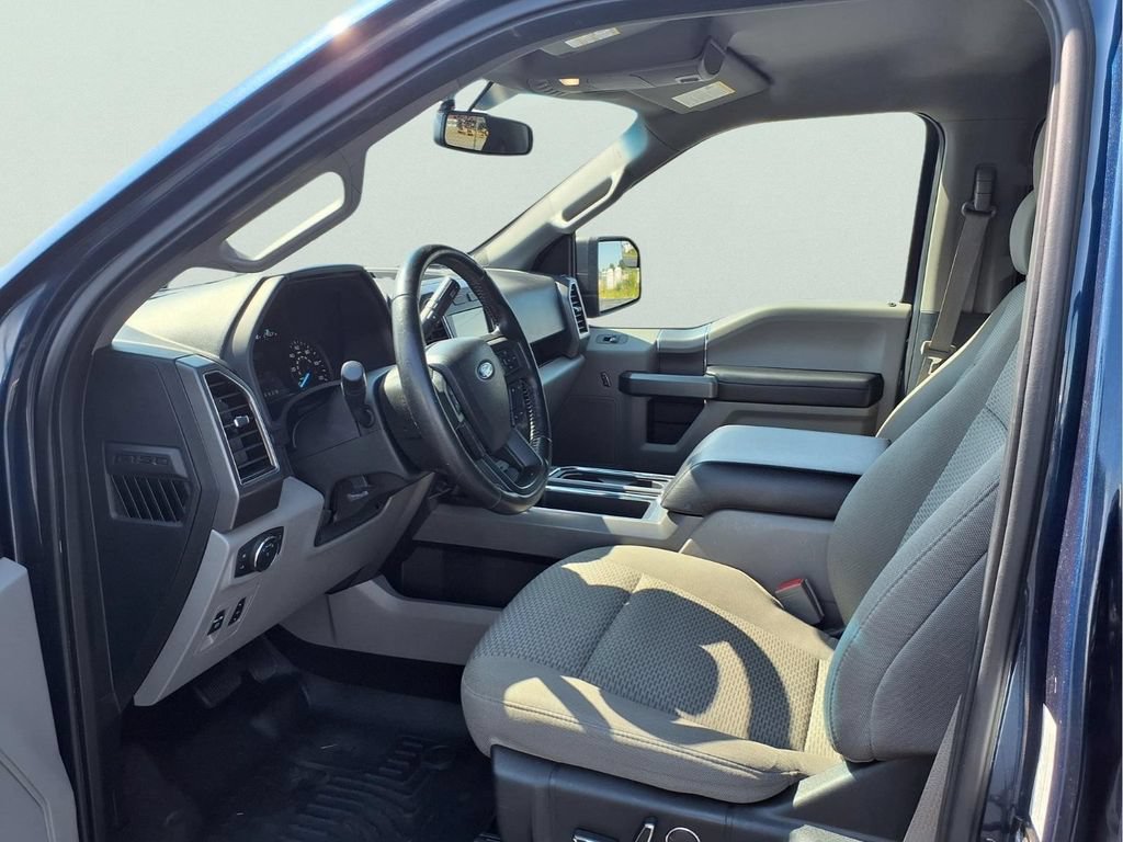 Used 2018 Ford F150 XLT w/ Equipment Group 302A Luxury AWD/4WD image 18
