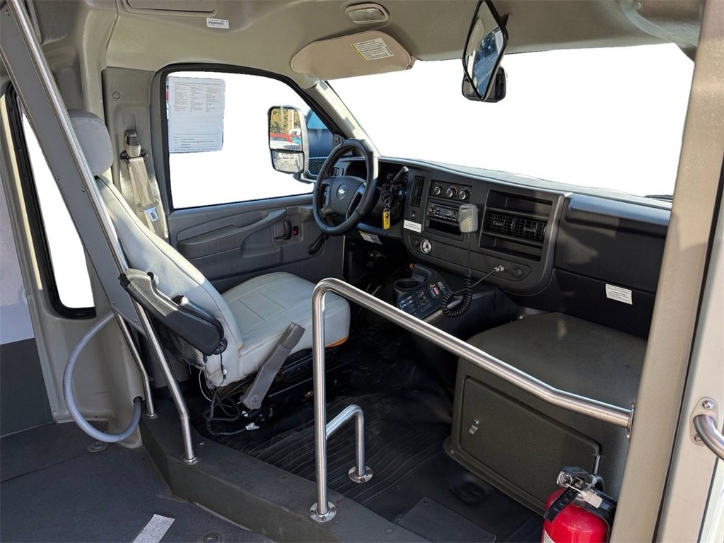 Used 2014 Chevrolet Express 4500 Base w/ Shuttle Bus Package image 11