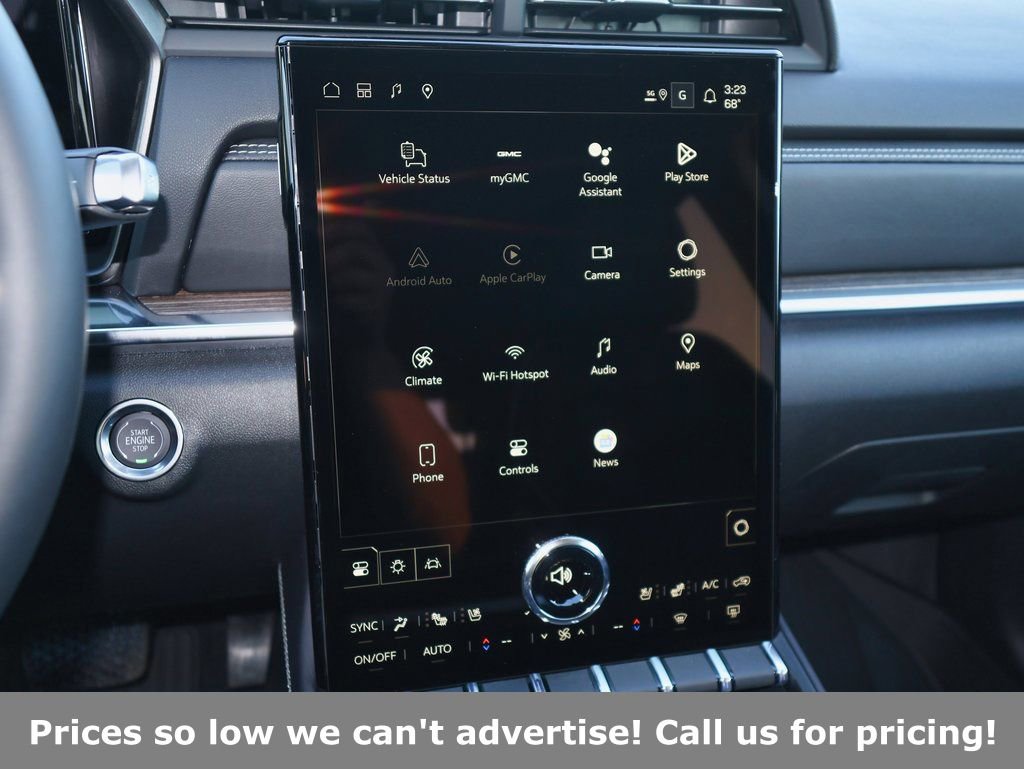 New 2026 GMC Terrain Denali w/ LPO, Floor Liner Package image 15