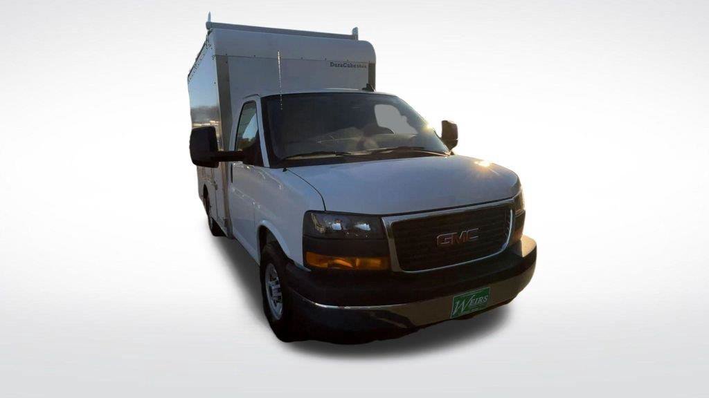 New 2025 GMC Savana 3500 w/ Power Convenience Package RWD image 3