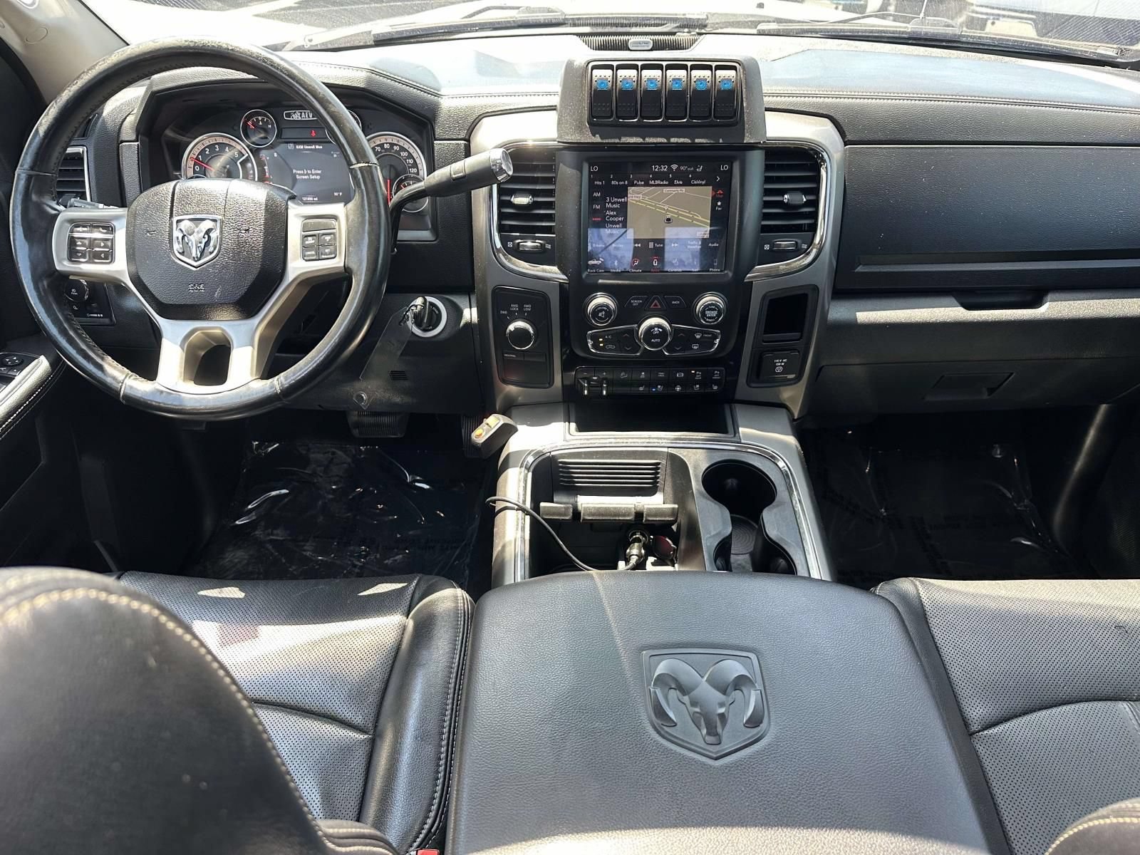 Used 2018 RAM 2500 Laramie w/ Sport Appearance Group AWD/4WD image 9