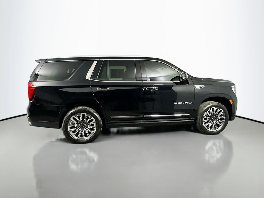 Used 2023 GMC Yukon Denali Ultimate AWD/4WD image 7