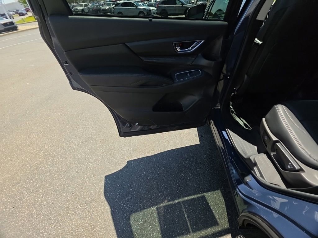 Used 2023 Subaru Ascent Limited AWD/4WD image 25