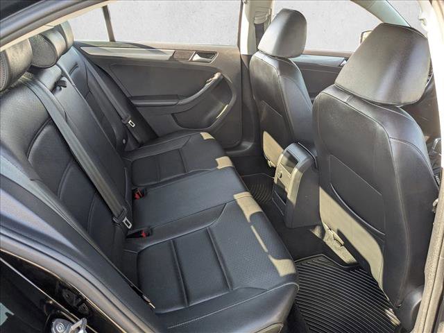 Used 2018 Volkswagen Jetta SE FWD image 18
