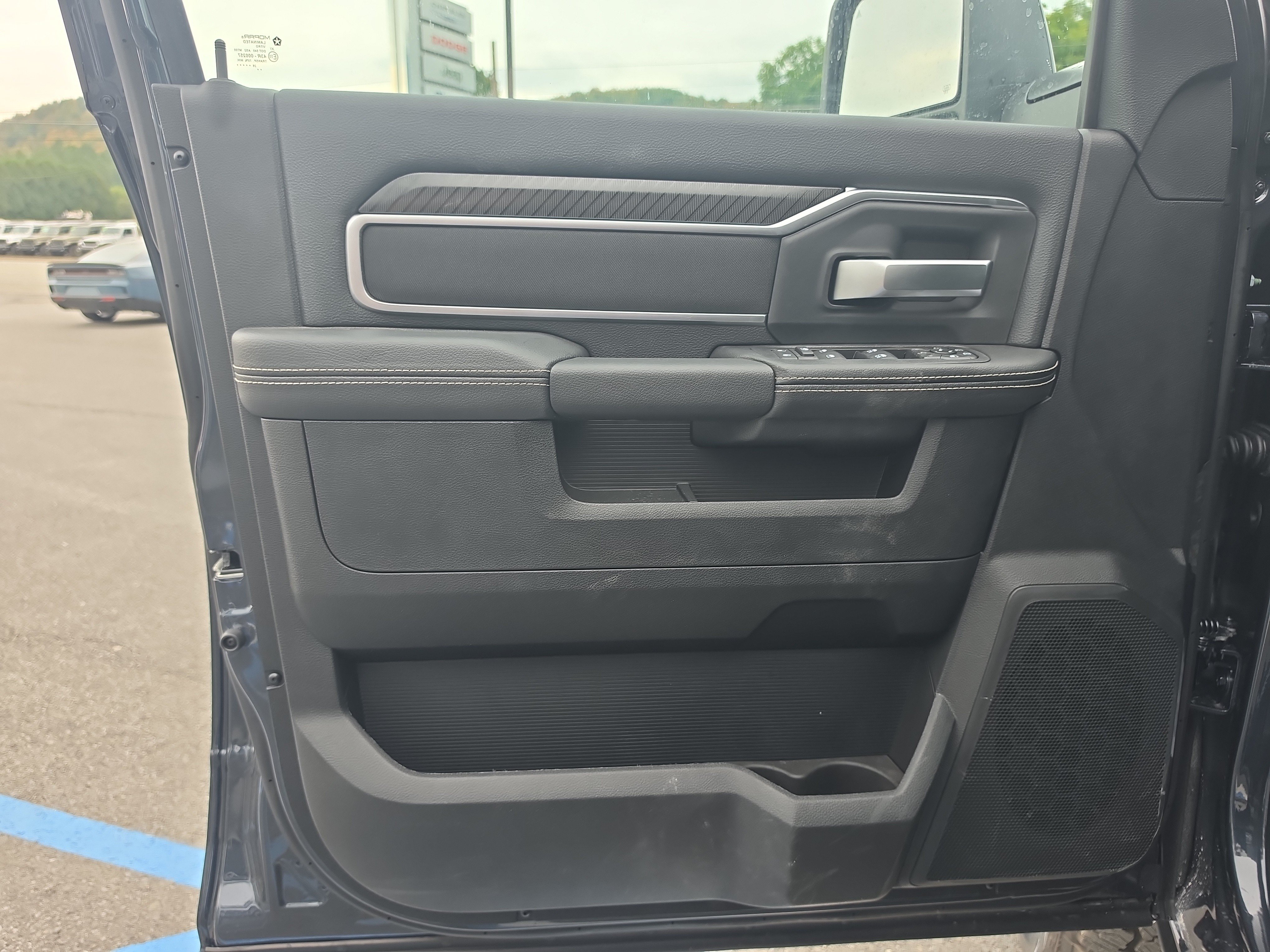 New 2027 RAM 2500 Big Horn AWD/4WD image 17