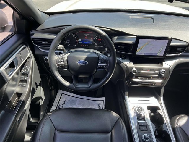 Used 2020 Ford Explorer XLT w/ Equipment Group 202A image 17