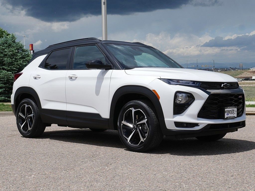 Used 2021 Chevrolet TrailBlazer RS w/ Sun and Liftgate Package AWD/4WD image 7