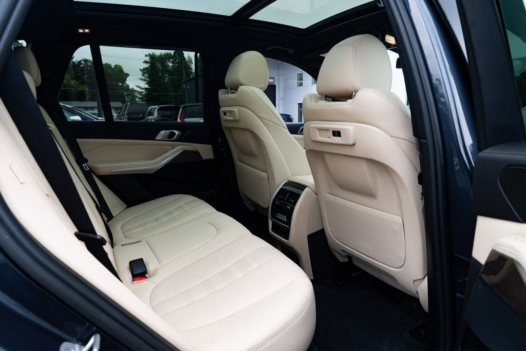 Used 2021 BMW X5 xDrive40i image 23