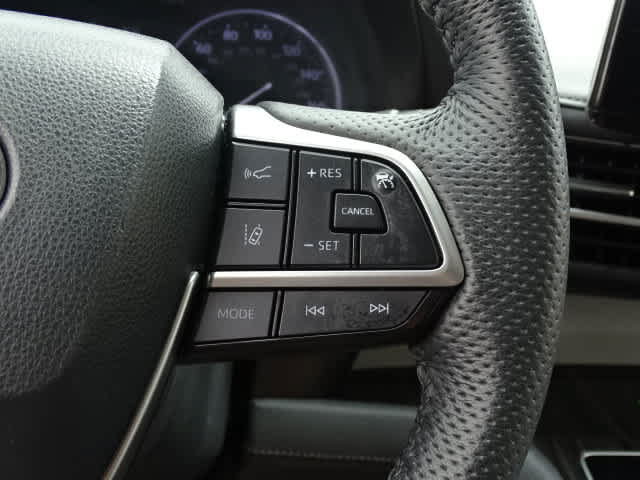 Used 2023 Toyota Sienna Limited AWD/4WD image 34
