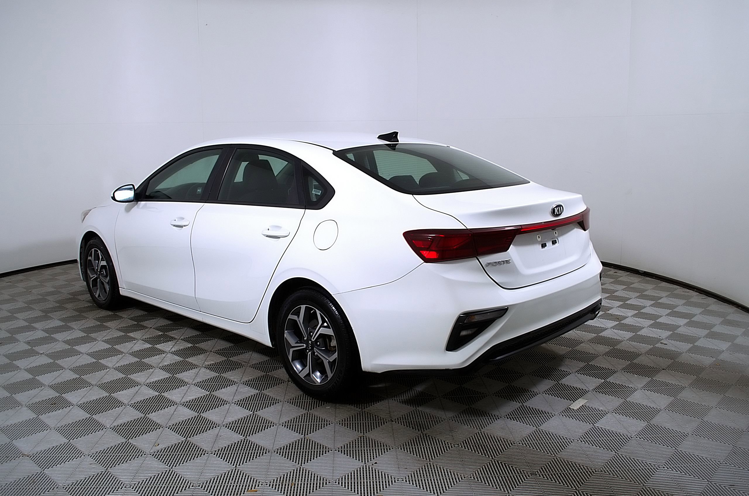 Used 2021 Kia Forte LXS FWD image 10