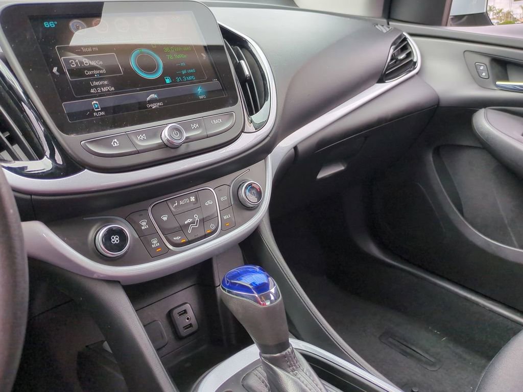 Used 2018 Chevrolet Volt LT image 13