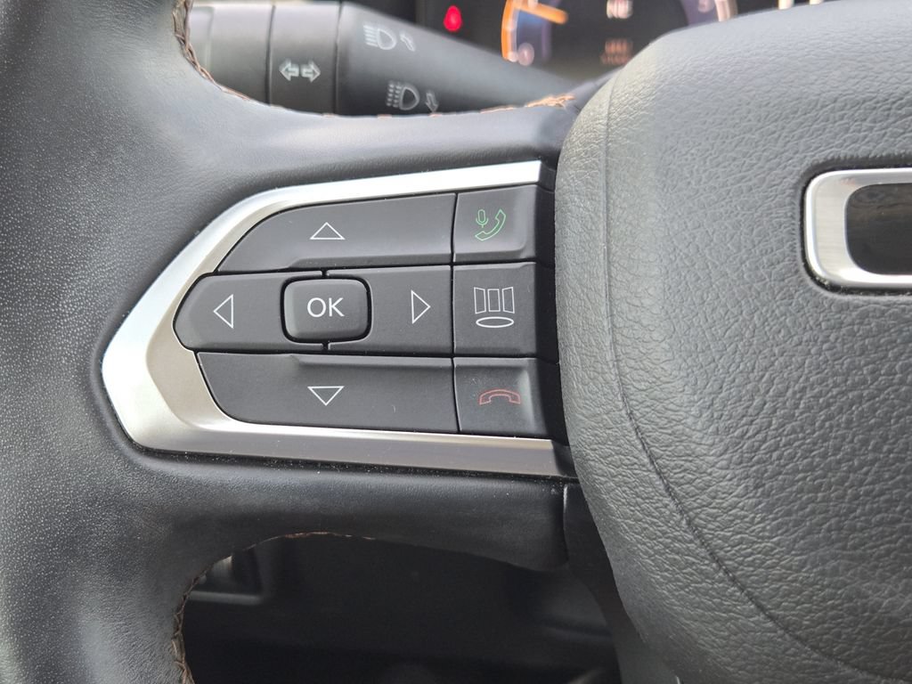 Used 2022 Jeep Compass Limited w/ Elite Group AWD/4WD image 29