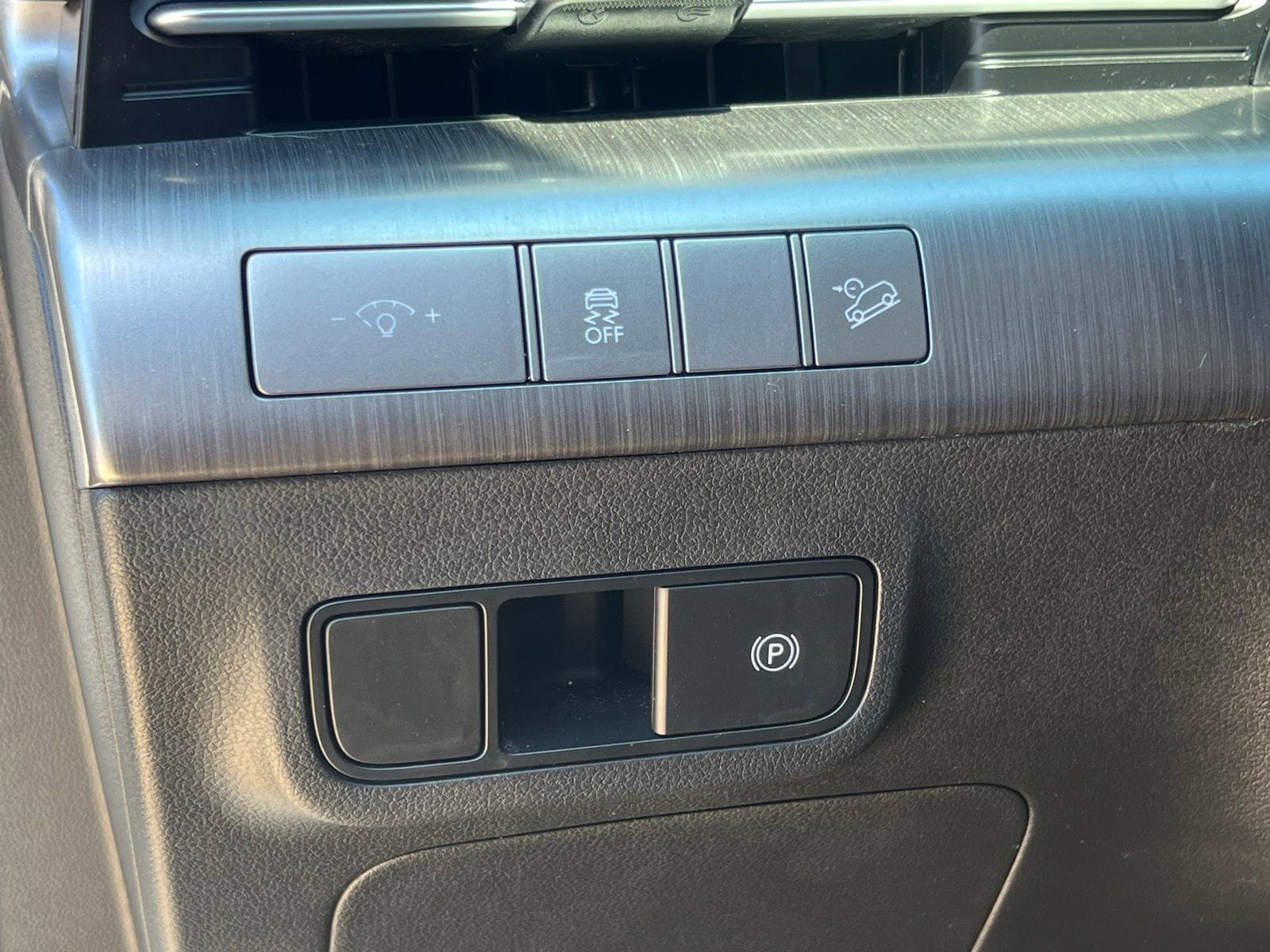 Used 2024 Hyundai Kona SEL w/ Convenience Package FWD image 23