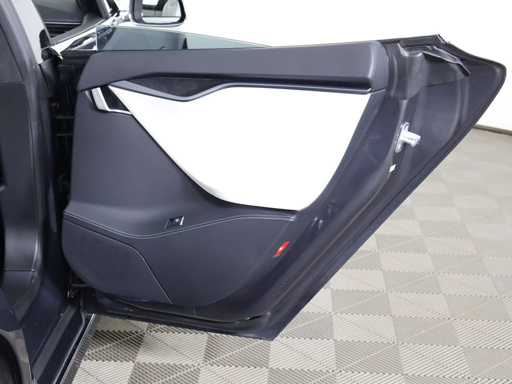 Used 2019 Tesla Model S 100D image 28