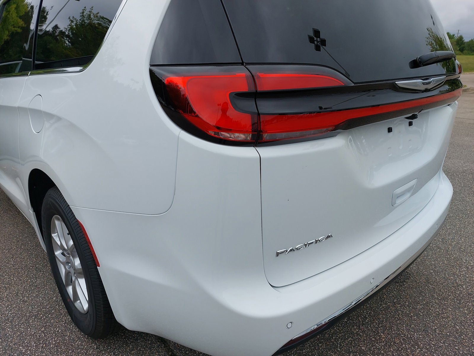 New 2026 Chrysler Pacifica Select image 36