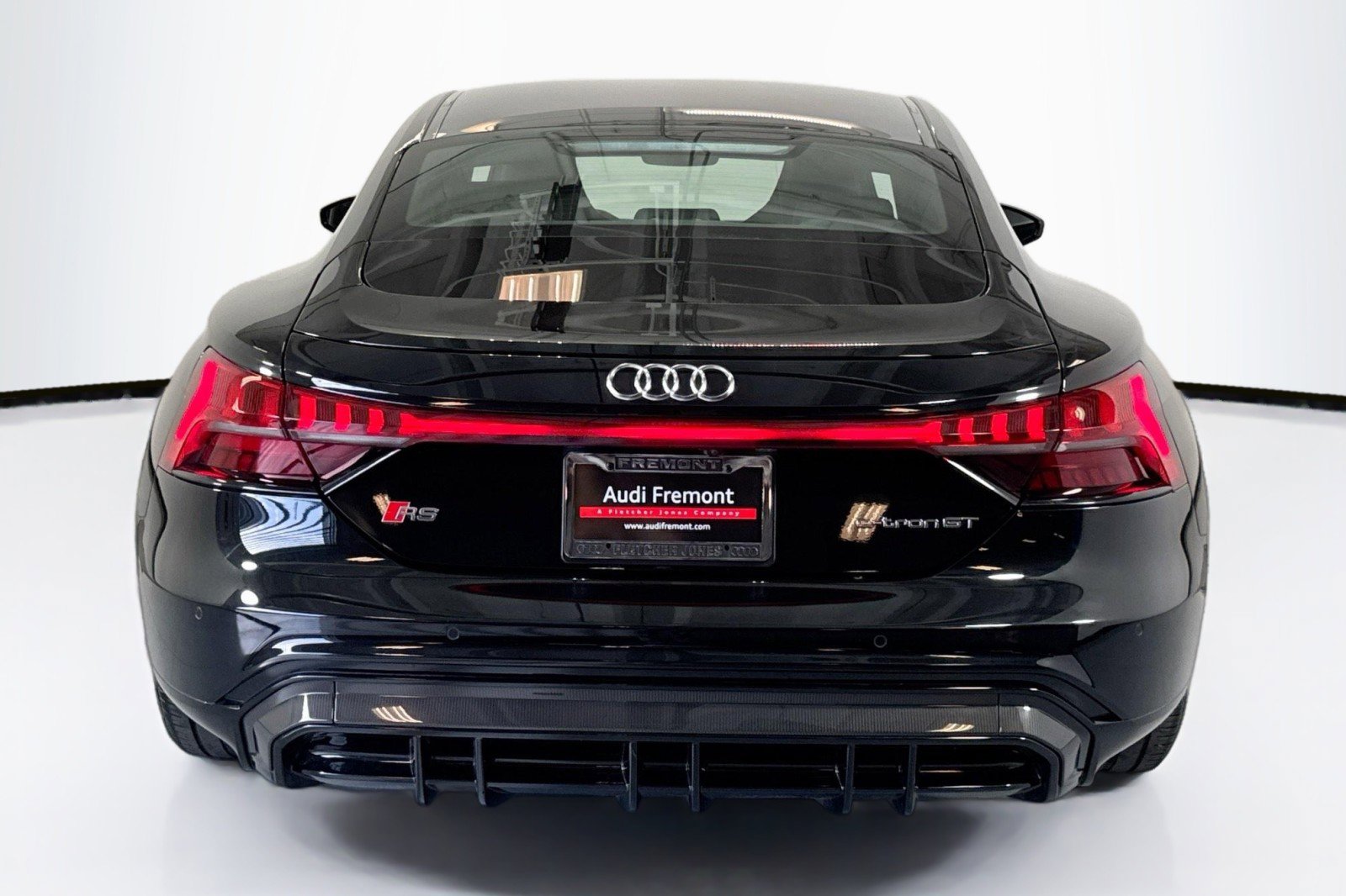 Used 2023 Audi RS e-tron GT image 6