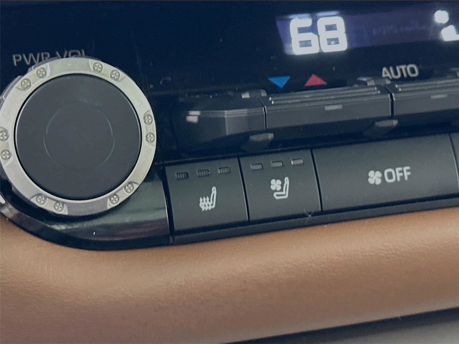 Used 2023 Toyota Tundra 1794 Edition AWD/4WD image 16