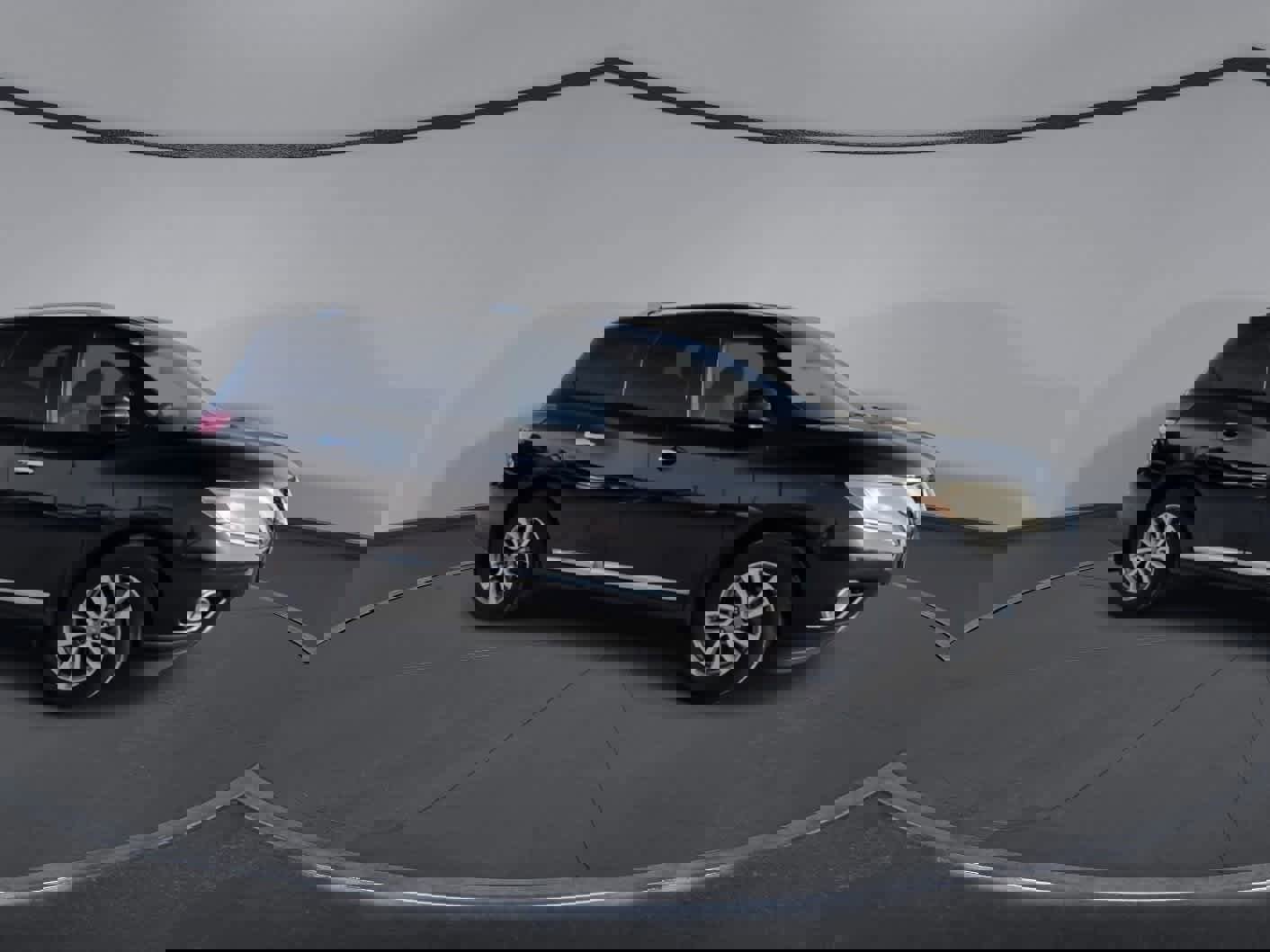 Used 2016 Nissan Pathfinder SL image 2